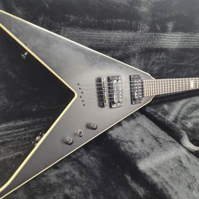 B.C. Rich Junior V Electric Guitar w/Flying V Hardshell Case (Satin Black) image 16