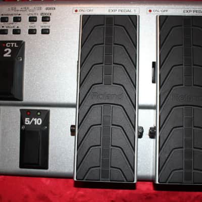 Roland VG-99 V-Guitar Modeling Synth with GK-3 Pickup and FC-300 MIDI Foot Controller - Silver image 16