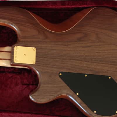 2011 Wal Mk 2 Fretless MINT w/ case image 13