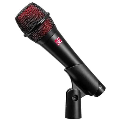 Liquid Audio sE Electronics V7 Supercardioid Dynamic Vocal Microphone in Black Finish Bundle w/Pig Hog PHM10 8mm Mic Cable Polishing Cloth image 4