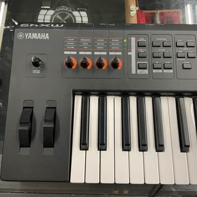 Yamaha MX49 Synthesizer 2016 - Present - Black image 2