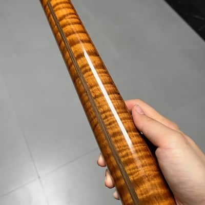 1 Round end stainless steel 22 frets Roasted flame Maple guitar neck 25.5inch hole 10mm Radius: 9.5 inches.gloss image 6