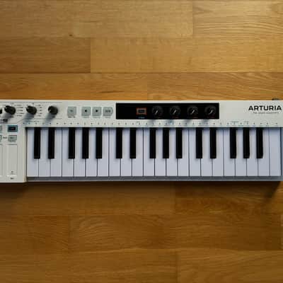Arturia KeyStep 37 MIDI Controller 2021 - 2025 - White