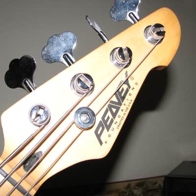 Peavey Foundation Bass Guitar 1994 Antique White image 5
