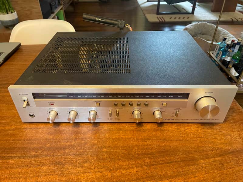 Pioneer SX-600 1980s - Silver image 1