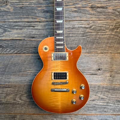 Used Gibson 2022 Les Paul Standard '60s - Unburst image 1