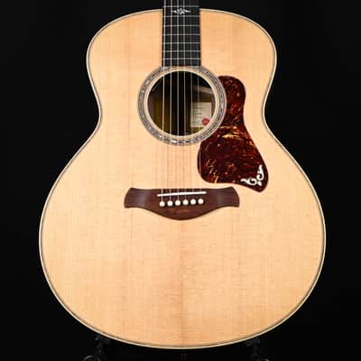 Taylor Gold Label 814e  w/ Torrefied Spruce Top & Honduran Rosewood Back and Sides Acoustic-Electric Guitar 2025 (1207225007) image 1