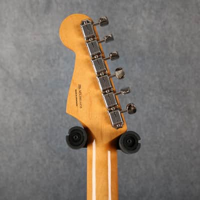 Fender Vintera III Early 60s Stratocaster - Sonic Blue - 2nd Hand image 5
