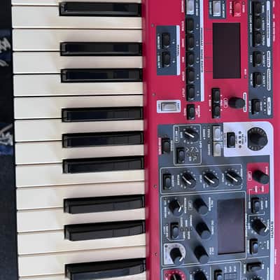 Nord Stage 3 Compact 76 Stage Piano incl. Softbag image 6