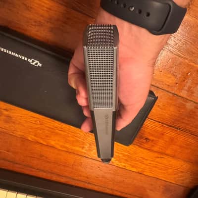 Sennheiser MD 441U Supercardioid Dynamic Microphone 1971 - Present - Black image 7