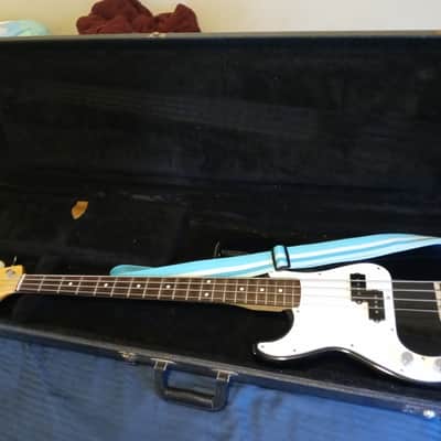 Fender P Bass MIJ 1986 - Black image 1