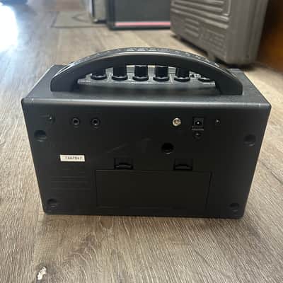 Boss KTN-MINI Katana Mini 7-Watt 1x4" Modeling Guitar Combo 2017 - Present - Black image 2