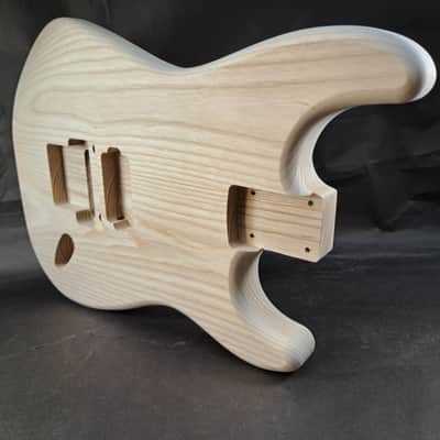 Unfinished Ash Hxx guitar body - for Fender Strat Stratocaster neck Floyd Rose J2475 image 6