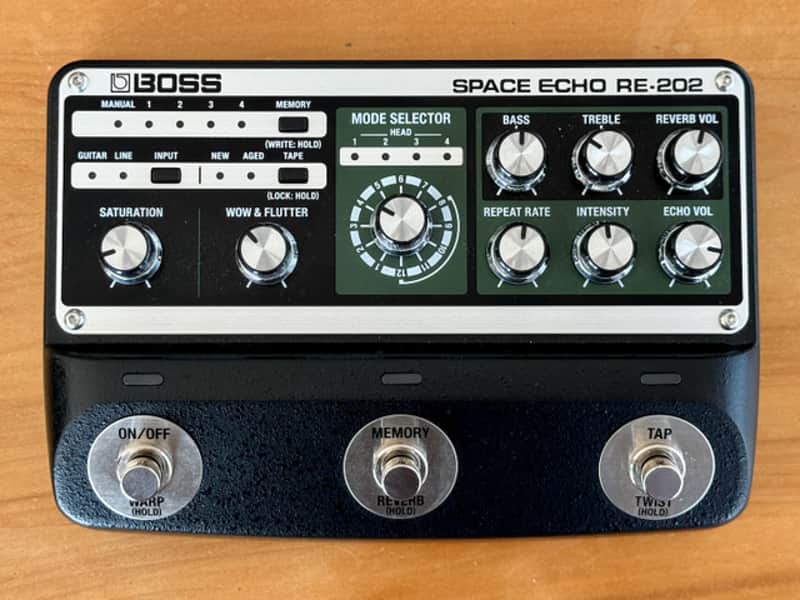 Boss RE-202 Space Echo