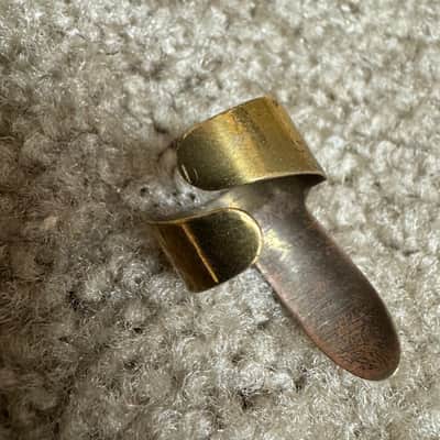 Perfect Touch Finger Pick Brass Medium Wraparound Style image 2