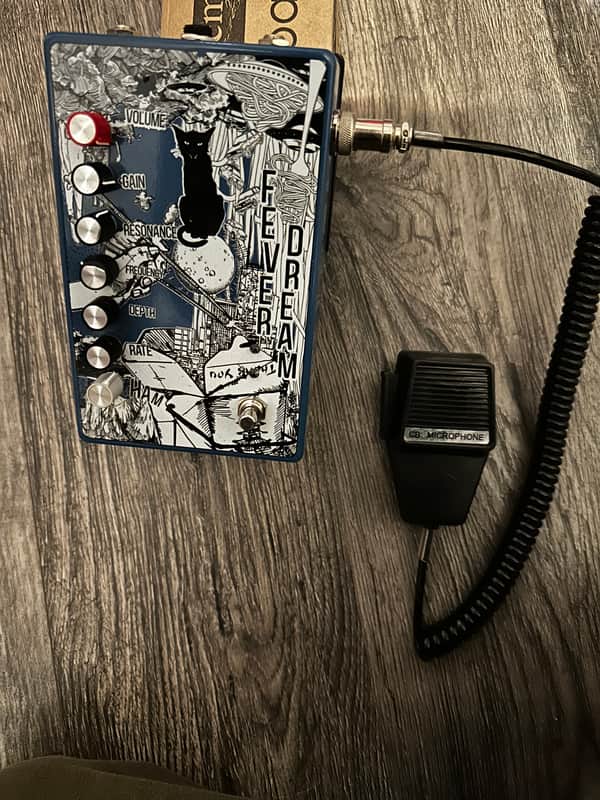 Pine-Box Customs & Mask Audio Electronics Fever Dream 2021 - Blue image 1