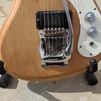Mosrite Ventures II - 1965 - Wood Color - with Original Case image 2