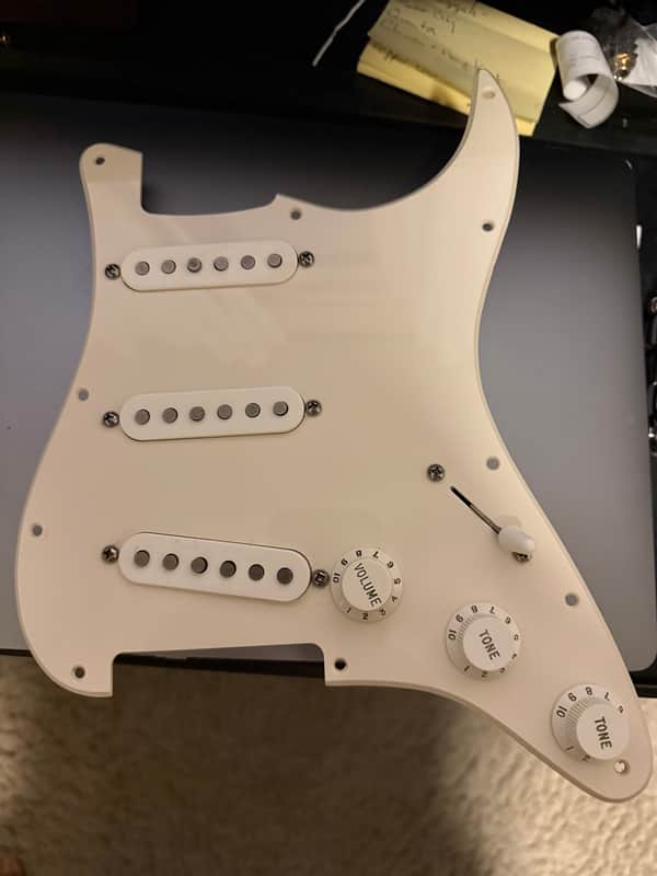 Fender American Standard Pickups 2013 - White image 1