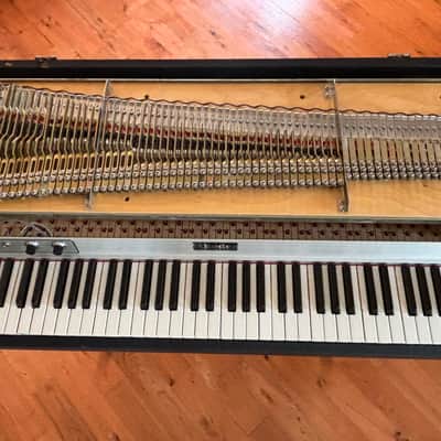 Rhodes Seventy Three Mark I Stage 73 – 1977 image 6