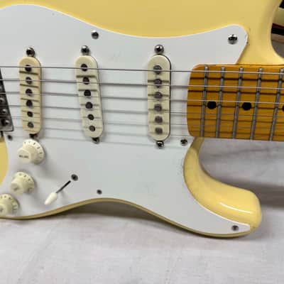 Fender Stratocaster Guitar with Case - CIJ mij Crafted In Japan 2002 - 2004 image 6