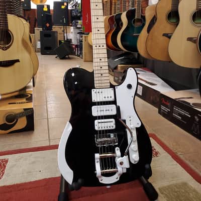 Fender Jack White Signature Triplecaster - Black image 8