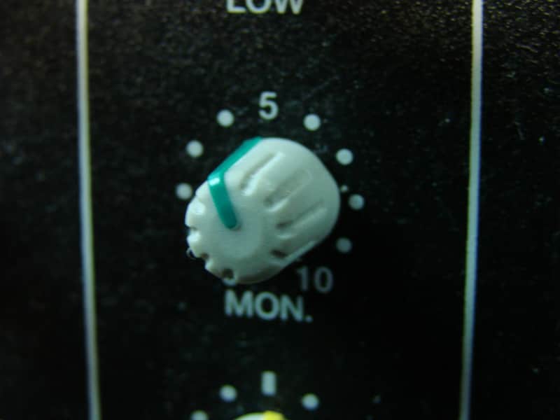 Peavey XRD-680S 8-Channel Powered Mixer XRD680S | Reverb