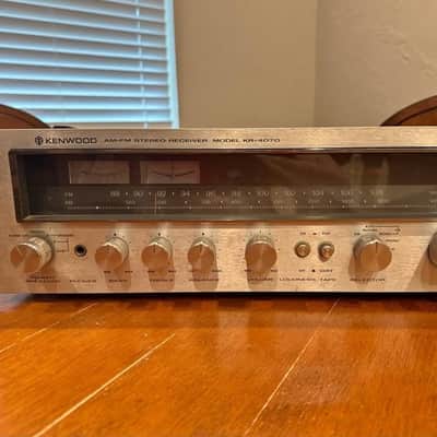 Kenwood KR-4070 AM-FM Stereo Receiver 1978 - 1981 - Silver image 1