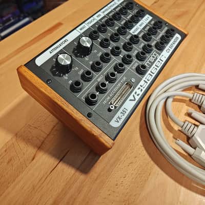 Moog VX-351 Control Voltage Expander 2010s - Black image 4