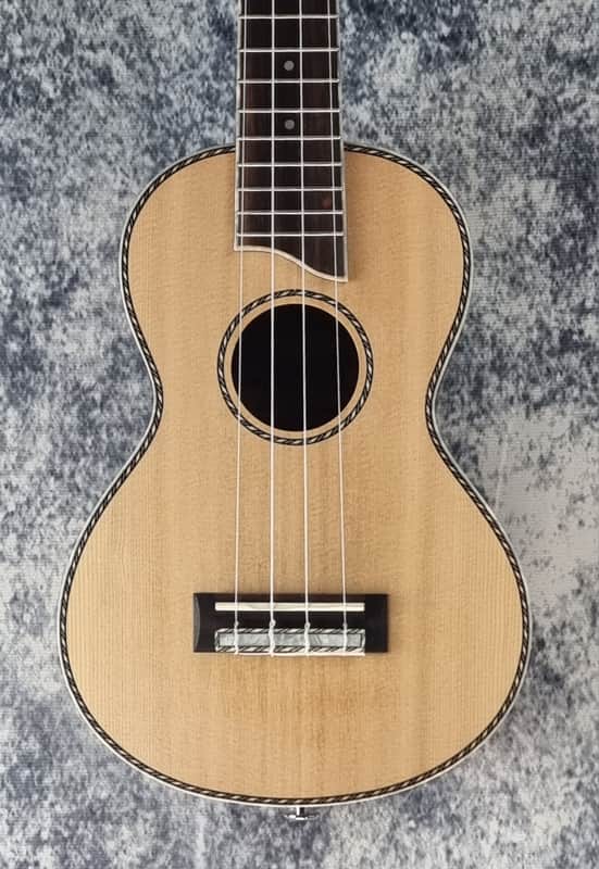 Mahalo MP2 Pearl Concert Ukulele w/Bag - Pre-Loved (Great Condition) image 1