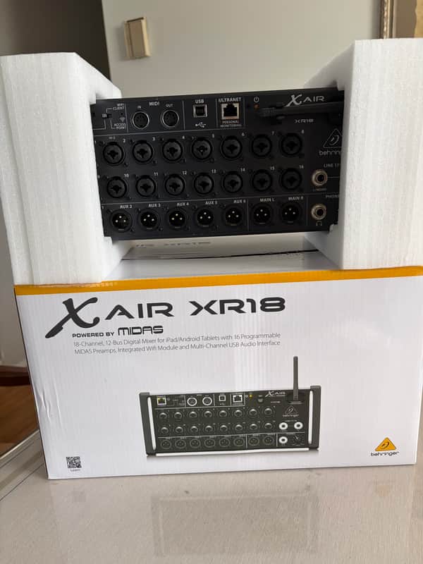 Behringer X AIR XR18 image 1