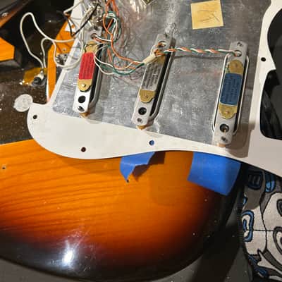 Fender Strat Plus Deluxe with Maple Fretboard 1990 - 1998 - Antique Burst image 8