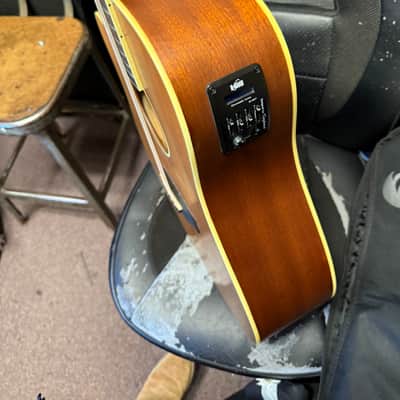 Tanglewood Winter leaf acoustic electric guitar. See details - Natural image 7