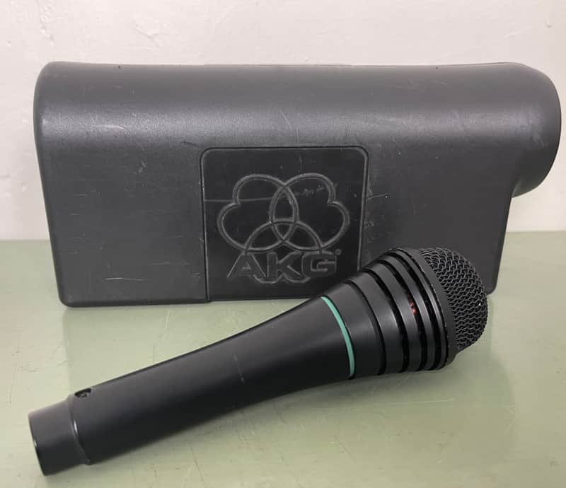 AKG D3900 Dynamic Microphone w case | Reverb