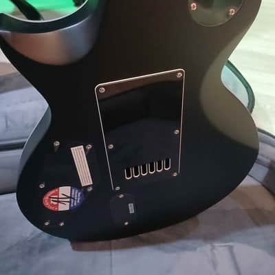 ESP LTD EC-1000 Evertune BB Electric Guitar MINT 2022 - Black Satin image 5