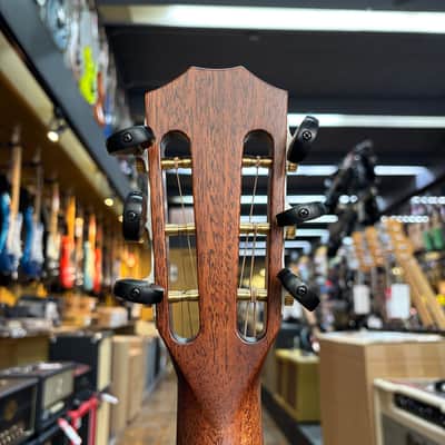 Taylor 322ce 12-fret Acoustic-electric Guitar Satin Edgeburst w/Hard Case image 8
