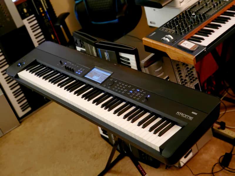 MUST SEE!!! KORG KROME 88 WORKSTATION FULLY SERVICED AND READY TO ROCK! image 1