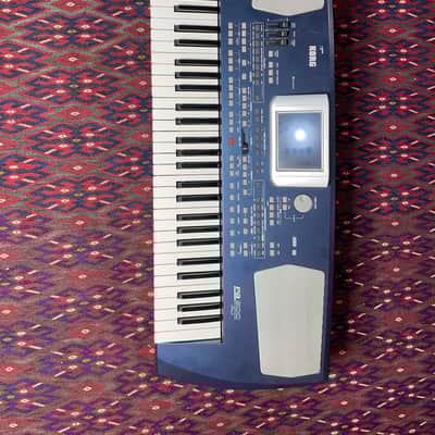Korg Pa500 61-Key Professional Arranger Keyboard 2000s - Blue