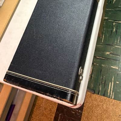 VINTAGE 1972 RICKENBACKER 4001 BASS CASE image 2