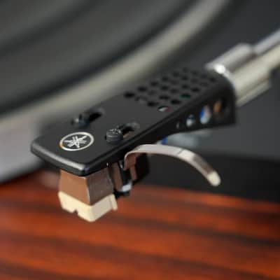 Yamaha YP-66 Turntable image 3