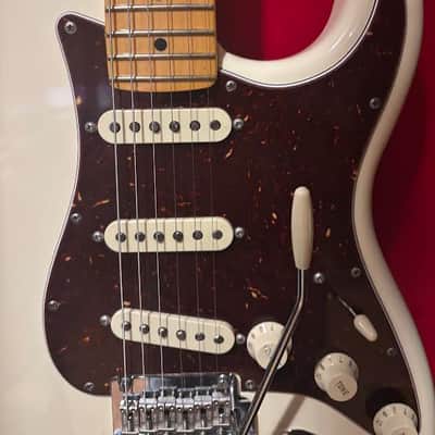 Fender American Professional II Stratocaster - Olympic White with Maple Fingerboard image 5