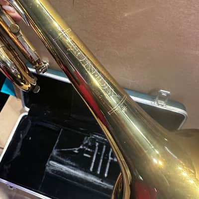 Selmer Bundy Trumpet – Vincent Bach Design – Serial #184876 – Good