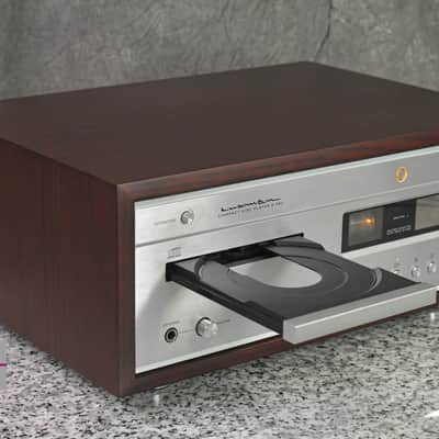 LUXMAN D-38u Conpact Disc Player in Excellent Condition image 14