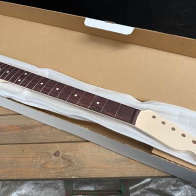 Allparts “Licensed by Fender®” TRO-62 Replacement Neck for Telecaster®