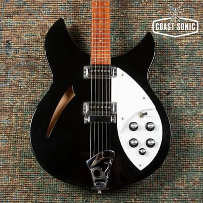 1999 Rickenbacker 330 Jetglo made in USA w/ original case image 1