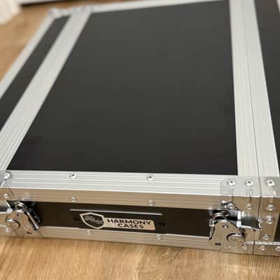 Harmony 2U effects rack 2026 - Black image 2