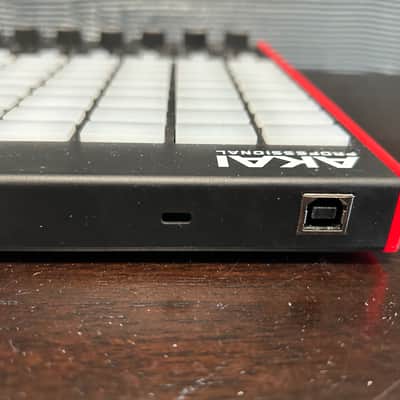 Akai APC Mini MKII MIDI Controller 2023 - Present - Black image 8