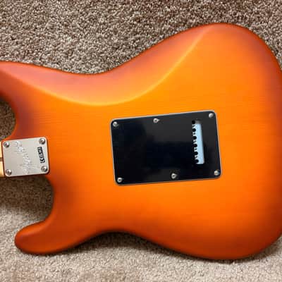 Fender Limited Edition American Performer Timber Stratocaster Honey Burst w/ Gig Bag image 4