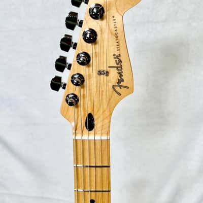 EXCELLENT/MINT 2021 (POLAR WHITE) FENDER  PLAYER STRATOCASTER ELECTRIC GUITAR & TWEED HARD CASE L@@K image 5