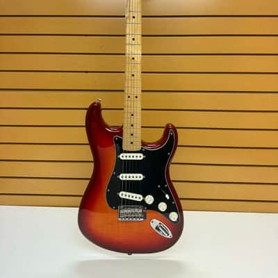 Fender Player Stratocaster Plus Top with Mapple Fretboard 2018 - 2024 - Tobacco Sunburst image 2