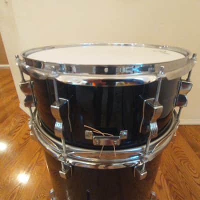 Ludwig Accent series 14 x 6.5 snare drum glass black very clean! image 3